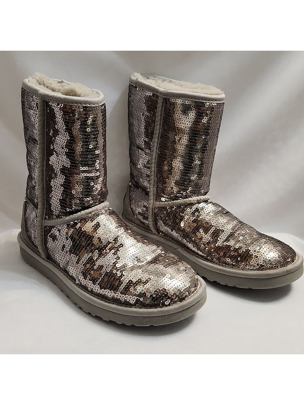 UGG Silver Short Sparkling Sequins Boots (W Size 6)
